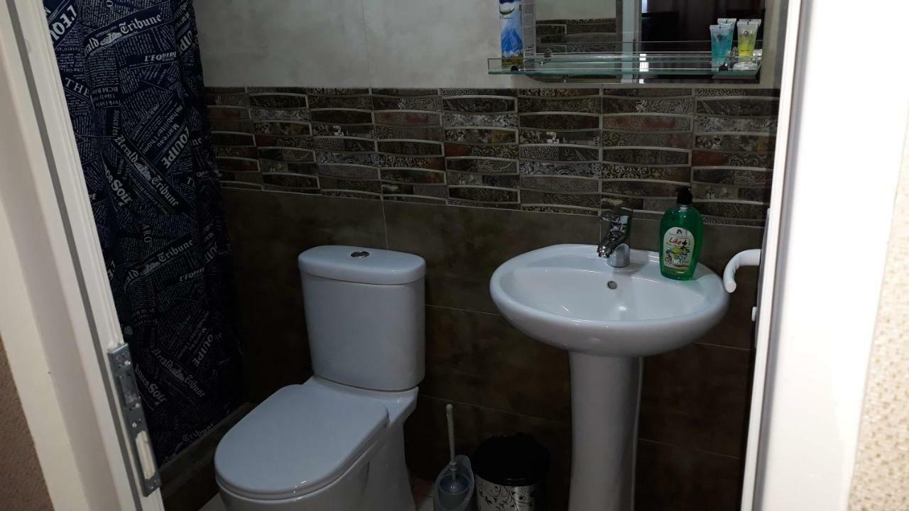 Mango Guesthouse Sighnaghi Room photo